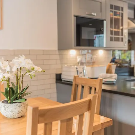 بيت للعطل Silver Howe Cottage, *