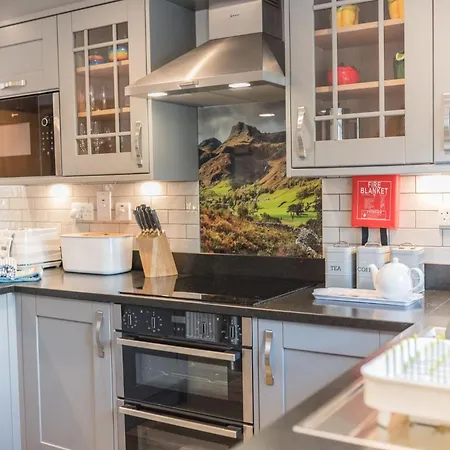 Silver Howe Cottage, * Coniston